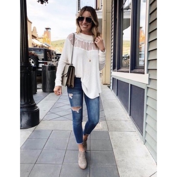 Chic Grey Faux Suede Cute Wooden Ankle Booties - Picture 3 of 14